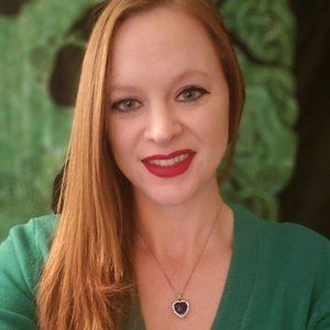 Meet your Posher, Shannon Rose of Three Sisters!